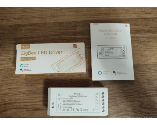Контроллер драйвер RGB CCT светодиодных LED лент 5-24V Moes Zigbee